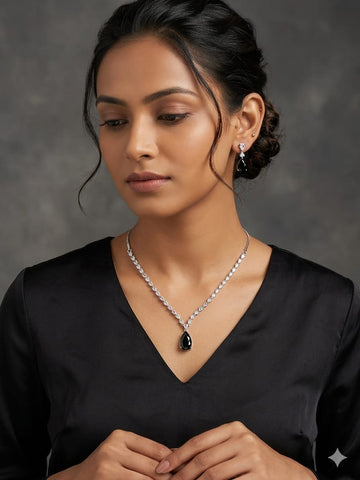 Elegant Black Teardrop Crystal Necklace & Earrings Set – Silver-Tone Evening Jewelry