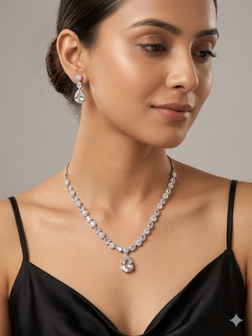 Luxury Teardrop Crystal Necklace & Earrings Set – Elegant Silver Bridal Jewelry