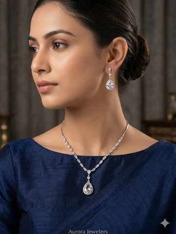 Elegant Teardrop Crystal Necklace & Drop Earrings Set – Classic Bridal Jewelry for Women