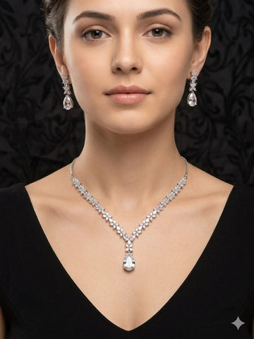 Luxury Teardrop Crystal Necklace Set – Floral Diamond-Style Design with Matching Drop Earrings