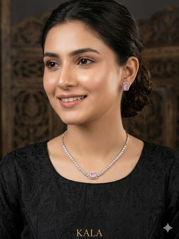 Elegant Black Stone Pendant Necklace – Minimalist Silver Chain Jewelry